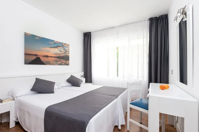 شقة عائلية بثلاثة أسرّة بغرفتي نوم مع أريكة، Duvabitat Apartments 1/10