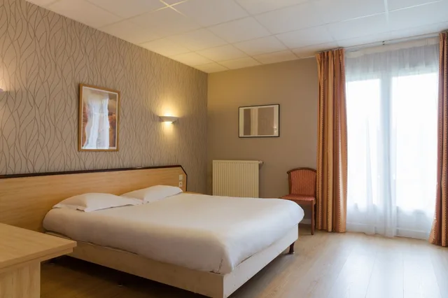 غرفة سوبيريور ثلاثية بسرير مزدوج وسرير فردي، The Originals City, Hôtel Belem, Saint-Malo 2/10
