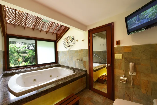 Suite, King Bed, Volcano View، Tabacon Thermal Resort and Spa 4/6
