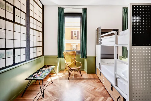 Female Dorm, 4 Beds, Generator Hostel Rome 9/10