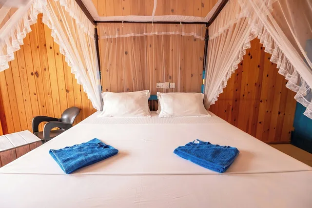 Deluxe, Triple, 1 Double and 1 Single Bed, Ocean Reach Holidays 1/7
