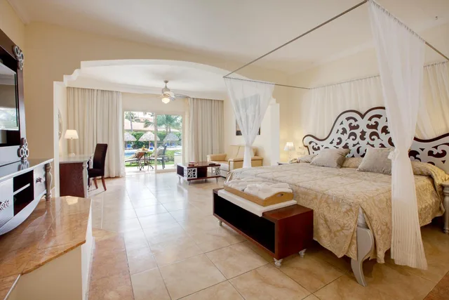 Swim Up, Majestic, Junior Suite، Majestic Colonial Punta Cana - All Inclusive 2/2