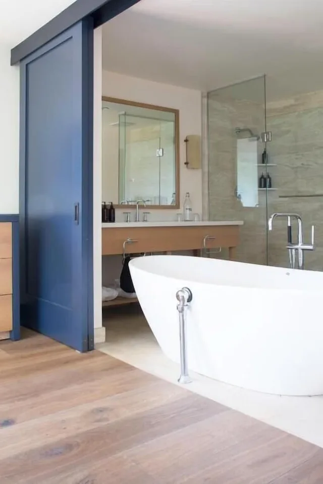 Cove, Suite, King Bed، Timber Cove Resort 4/5