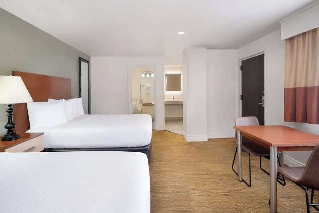 Standard, 2 Queen Beds, Accessible, Best Western Red Hills 2/6