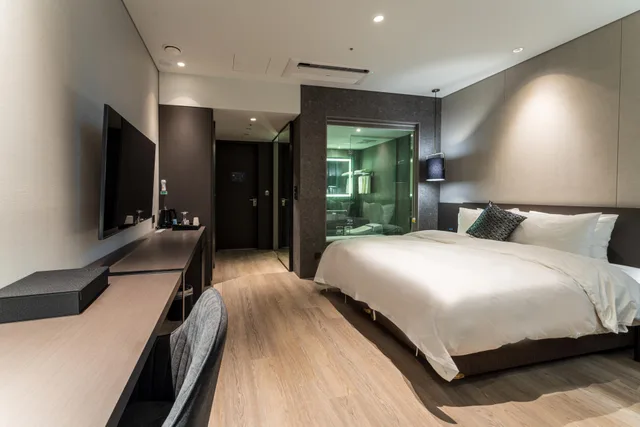 غرفة ديلوكس بشرفة، Hotel SoulHada Incheon 3/4
