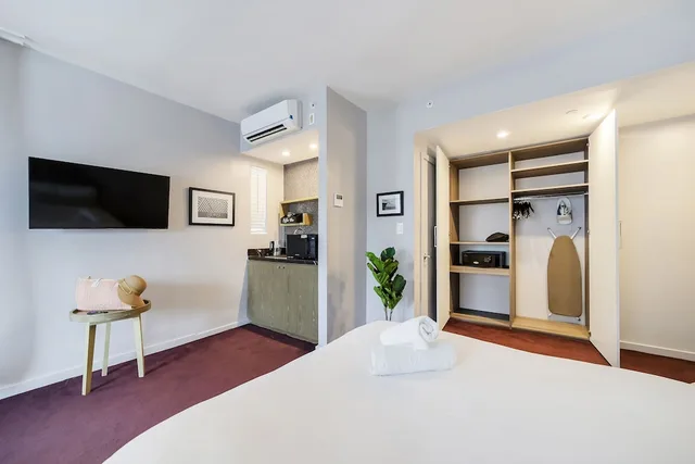 غرفة ديلوكس بسريرين مزدوجين بمطبخ صغير، The L Hotel 3/5