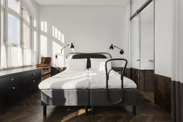 غرفة ديلوكس بسرير كينج، Miss Clara By Nobis Stockholm A Member of Design Hotels 1/2