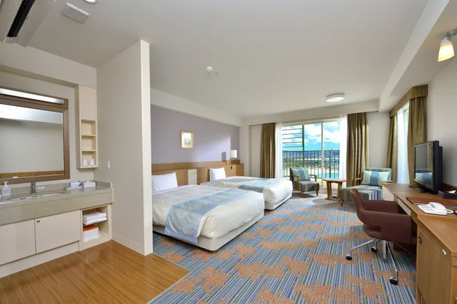 غرفة بريميير بسريرين كوين بإطلالة على البحر في المبنى الرئيسي، Vessel Hotel Campana Okinawa 2/4