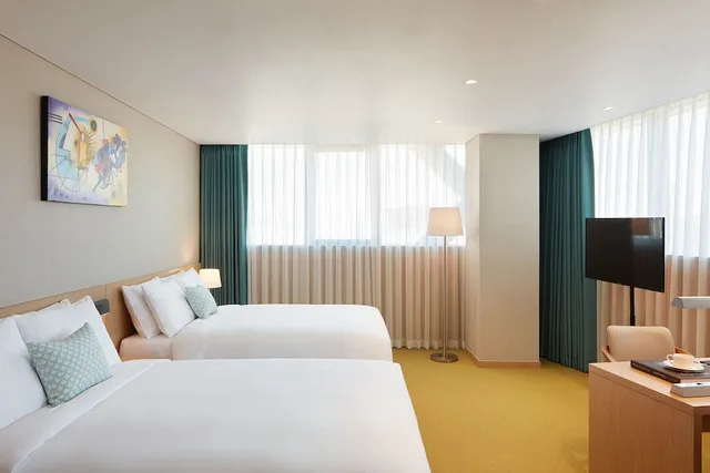 Family, 2 Double Beds, Howard Johnson by Wyndham Incheon Airport 2/3