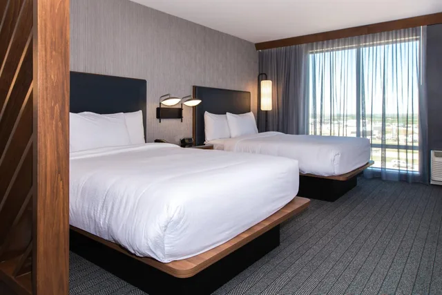 جناح بسرير كوين مع أريكة، Courtyard by Marriott Rapid City 3/4