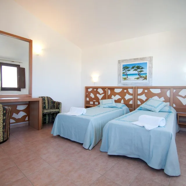 Room, Triple, Club Esse Gallura Beach Village 2/10