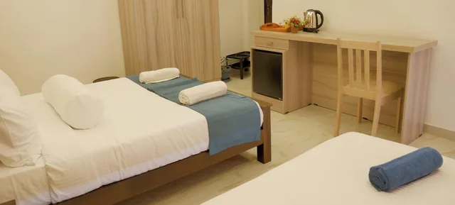 غرفة بريميير ثلاثية بسرير كوين، Nine Arch Holiday Resort 4/10