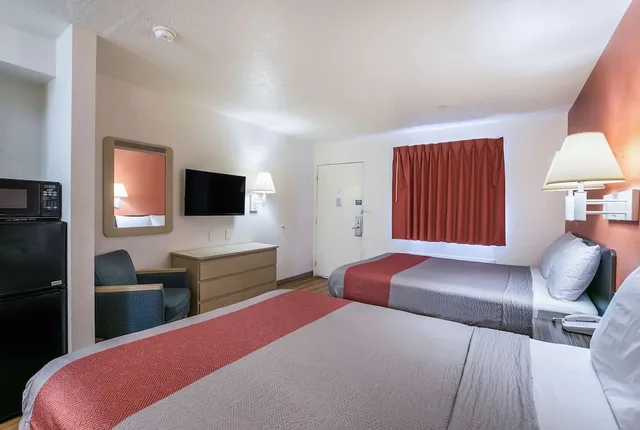 Standard, 2 Queen Beds, Accessible, Motel6 Dothan, AL 6/10
