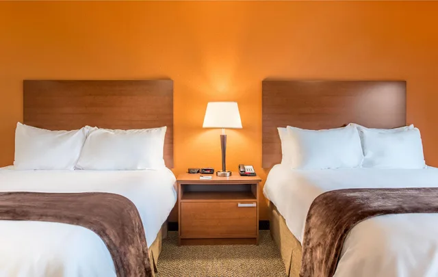 Standard, My Place Hotel-Grand Forks 2/2