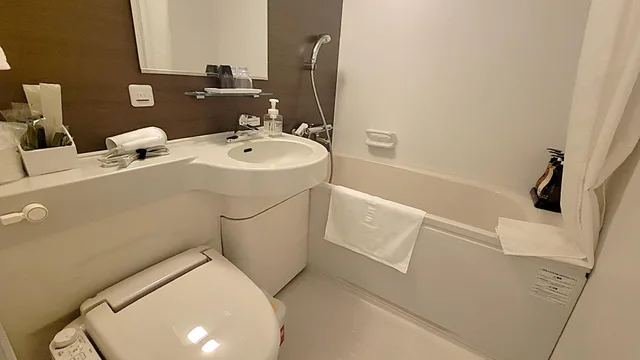 Semi Room, 2 Semi Double Beds, Unit Bath، Dormy Inn Premium Wakayama 3/3