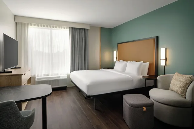 جناح استوديو بسرير كينج لذوي الإعاقة، LivSmart Studios by Hilton Salt Lake City West Valley City 1/3