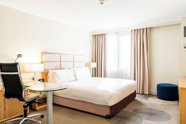 غرفة قياسية بسرير كينج، Holiday Inn Parramatta 5/10