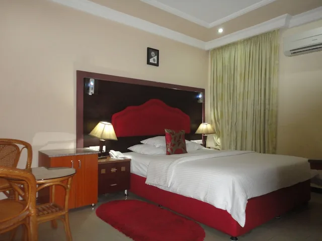 غرفة تنفيذية بسرير مزدوج، Sdm Tavern And Suites 1/4