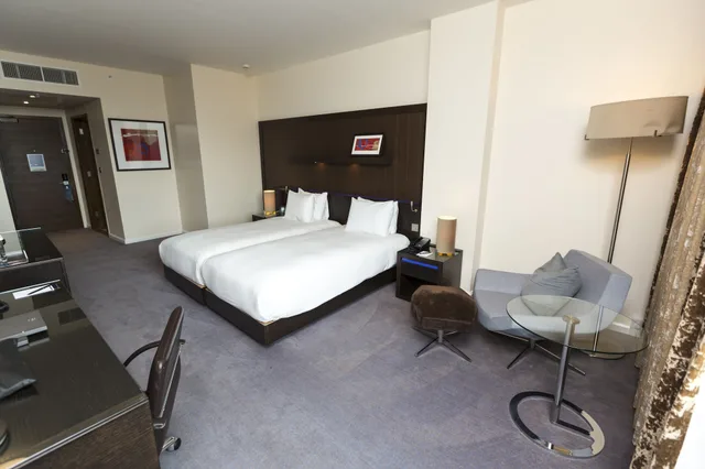 غرفة قياسية بسريرين منفصلين، Hilton London Canary Wharf 6/9