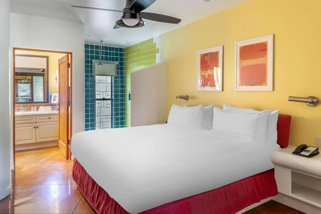1 Bedroom, King Bed, Sofa, Terrace, Hilton Grand Vacations Club Palm Desert 1/3