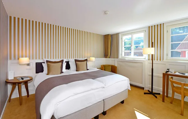 Classic, King Bed, Waldhotel Stuttgart 2/5