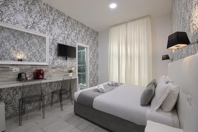 Superior, Queen Bed, Vatican Tourist Inn 1/5