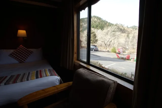 House, Bunk Bed, 2 Queen Beds، Foot of the Mountain Motel 7/9