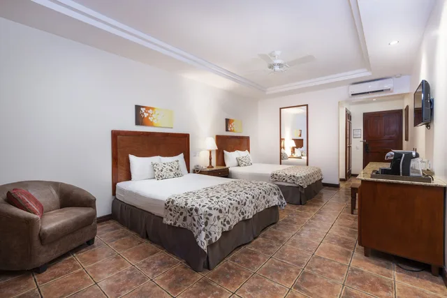 Sunset, 2 Queen Beds, Ocean View, Tamarindo Diria Beach Resort 5/10
