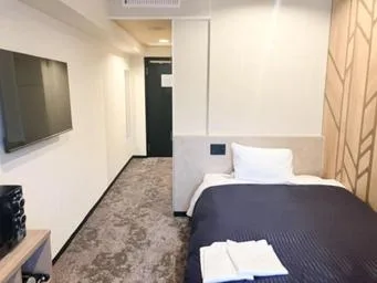 Semi Room, Single Bed, Semi Double Bed، Hotel Livemax BUDGET Yokohama Kannai 1/1