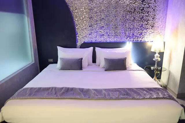 غرفة بريميوم بسرير كينج، The Glacier Hotel Khon Kaen 1/1