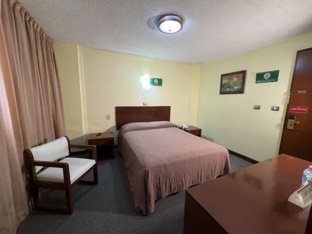 Room, Queen Bed, Maria Victoria Hotel 6/10