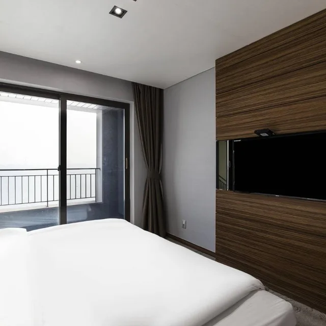 غرفة ديلوكس بسرير كينج بشرفة، Western Grace Hotel 8/10