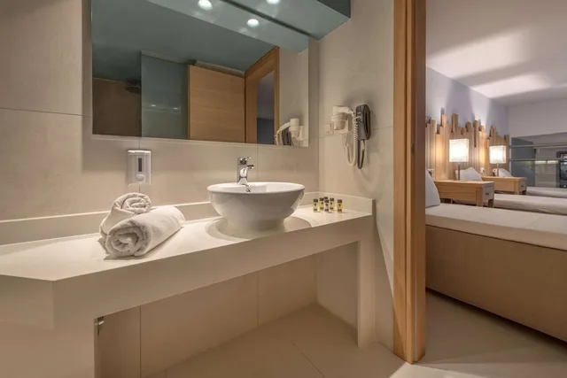 Pool, Maisonette, Family, Apartment, Single, King Bed, 3 Beds، Arina Beach Resort 8/8