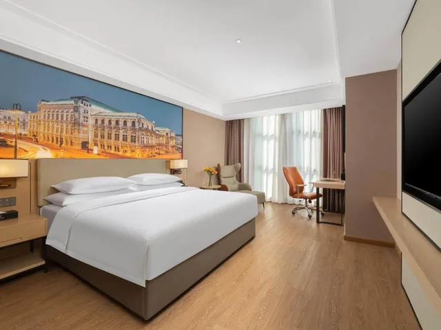 Executive, Queen Bed, Vienna International Hotel (Chongqing Liangjiang New District Longxing Branch) 2/3