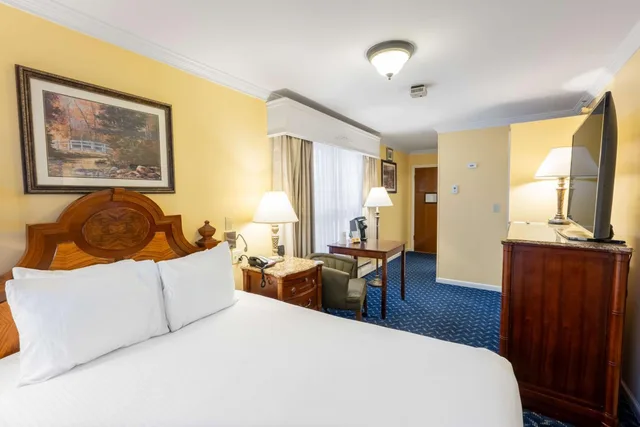 غرفة بسرير كوين يُسمح فيها بالحيوانات الأليفة، Best Western White House Inn 1/10