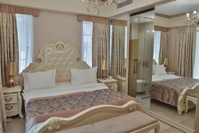غرفة ديلوكس بسرير كوين، Elegance East Hotel Boutique Class 7/10