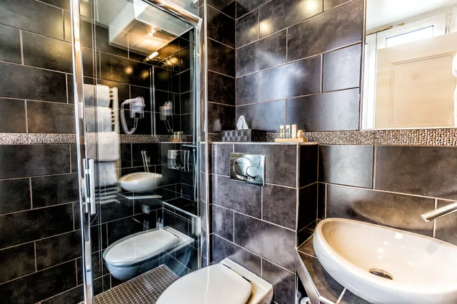 جناح، Atelier Montparnasse Hotel 10/10