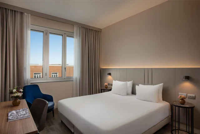 غرفة سوبيريور بسرير مزدوج بإطلالة، Nh Trieste Hotel 3/8