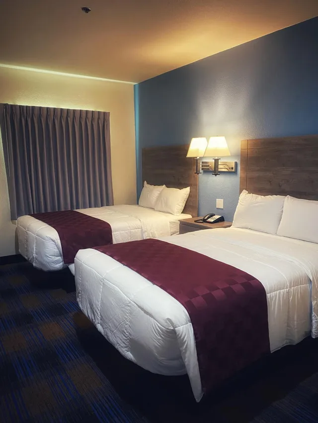غرفة قياسية بسرير مزدوج، Best Western Executive Inn Battle Creek 3/6