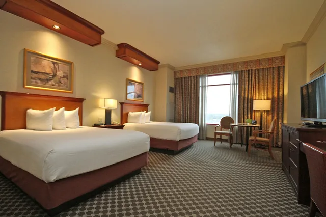 غرفة بريميوم بسرير كوين بإطلالة على النهر، Harrah's Joliet - A Caesars Rewards Destination 2/2