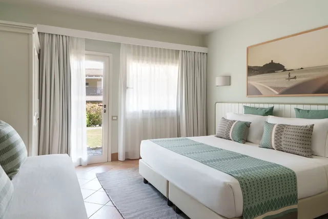 Plus, Garden, 1 Double and 1 Single Bed، Chia Laguna - Hotel Village 4/8