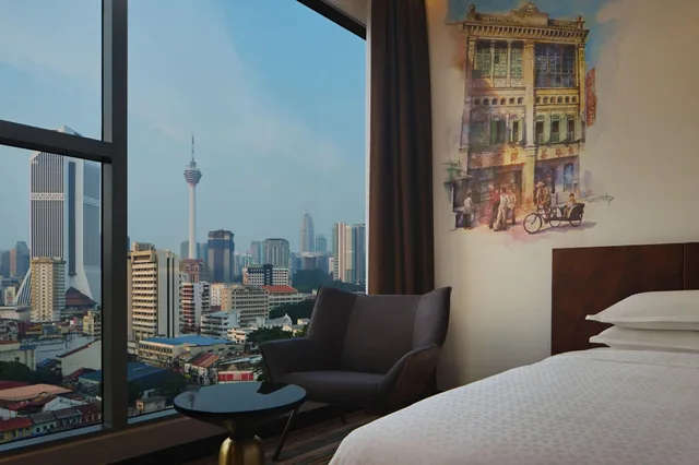 Room, Twin Beds, Tower View، Four Points By Sheraton Kuala Lumpur Chinatown 2/2