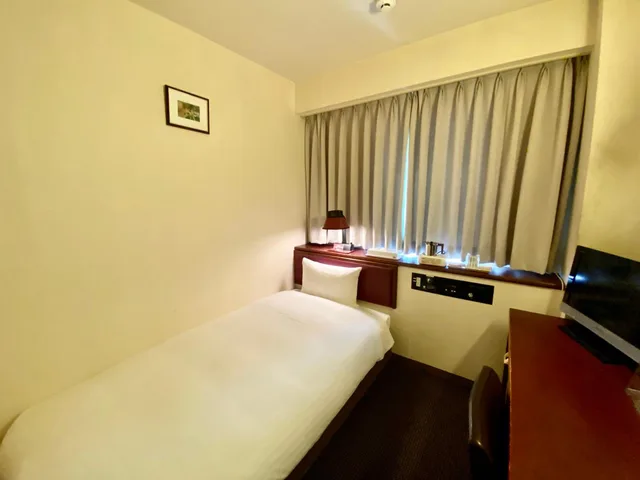 Single, Smoking, Smile Hotel Sasebo 2/5