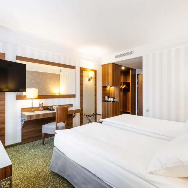 غرفة بسريرين منفصلين، Hotel Lord 5/10