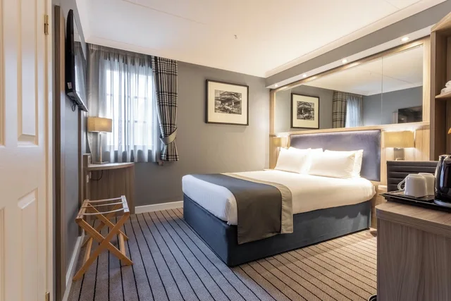 غرفة قياسية بسرير مزدوج لذوي الإعاقة، Holiday Inn Glasgow City Centre Theatreland, an IHG Hotel 1/7