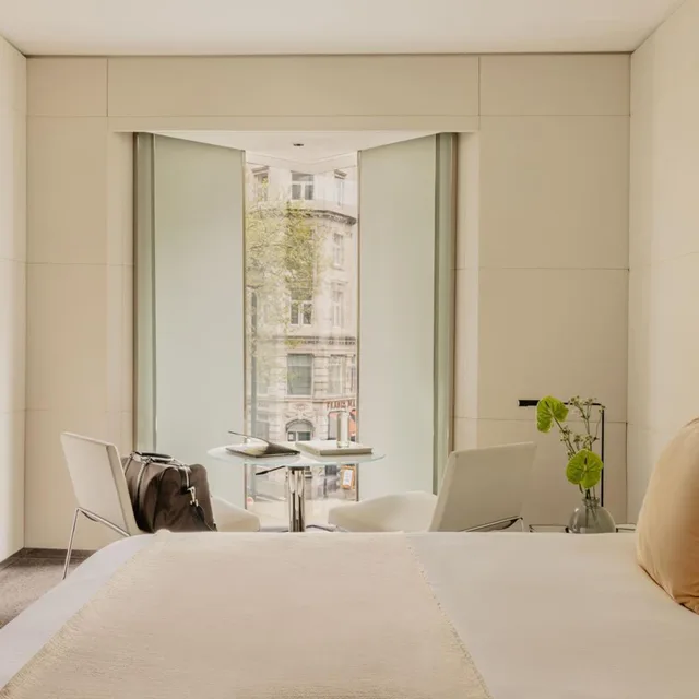 Always Me, Deluxe, King Bed, City View، Me London Hotel 1/6