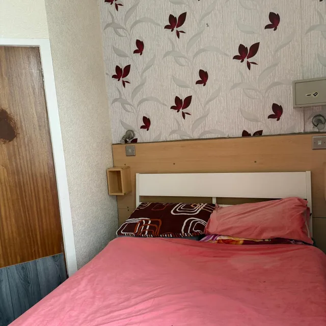 Compact, Double Bed، The Hawkes Hotel 4/7