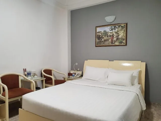 Superior, Queen Bed, A25 Hotel - 22 Nguyen Cu Trinh 4/10