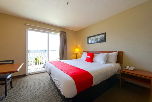 Room, Double Bed, Ocean View, Siletz Bay Beachfront Hotel by OYO Lincoln City 3/10