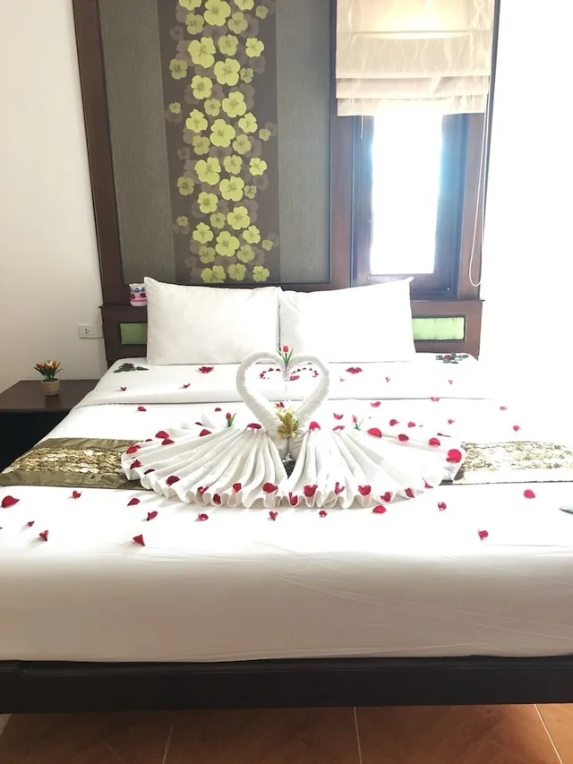 غرفة سوبيريور بسرير مزدوج، Hasna Palace 2/2